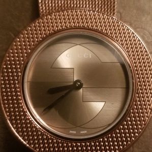 Gucci womens U Play Watch